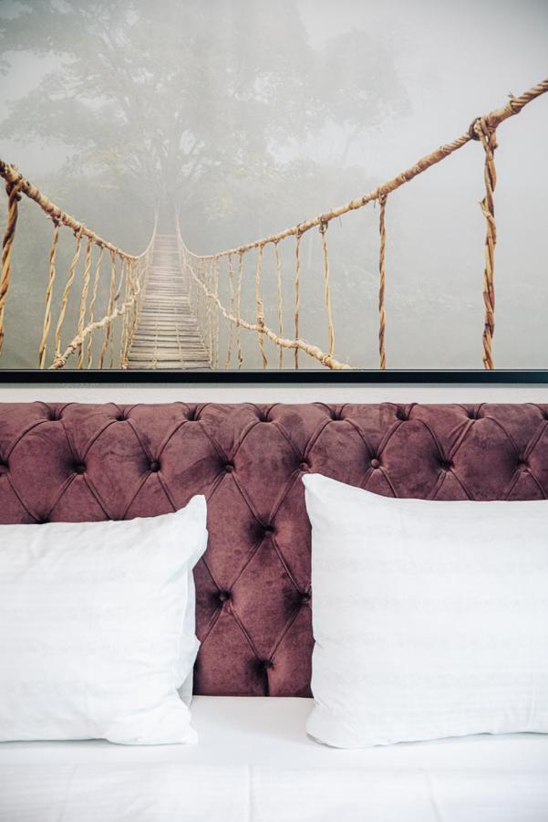 House On Lake/ Hl Darligen ภายนอก รูปภาพ